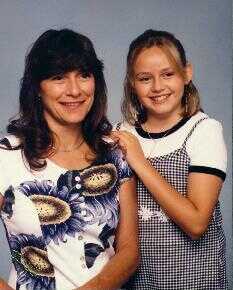 Picture of Stacy and daughter